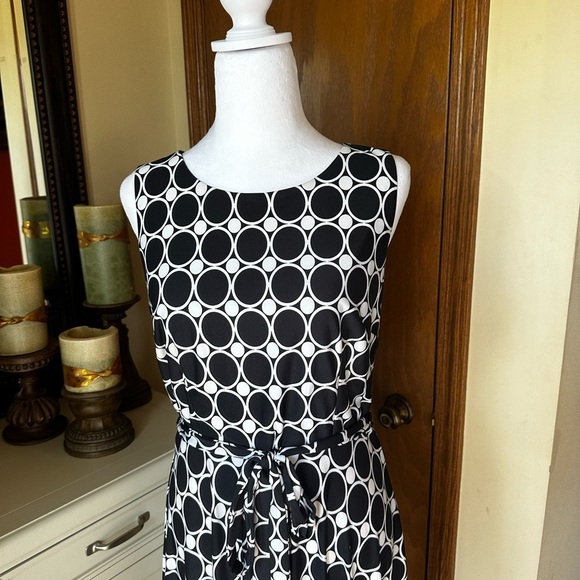 Roz & Ali Dresses & Skirts - Black & White Polka Dot Dress